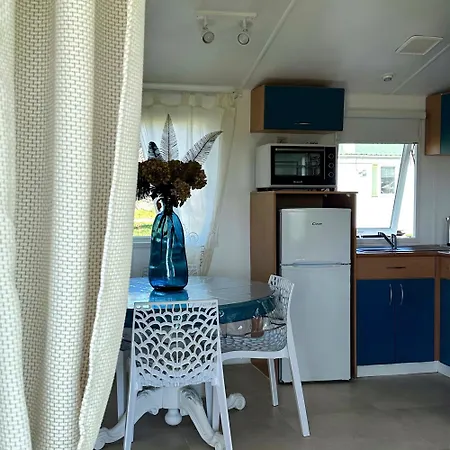 Les De Lisa Maria Farm stay *